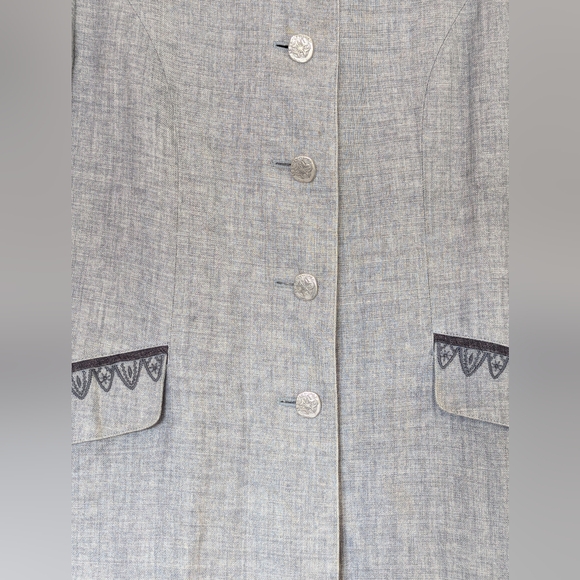 Vintage Women's Grey Blazer, 5 Button Closure, Schneider's Salzberg - Picture 5 of 12